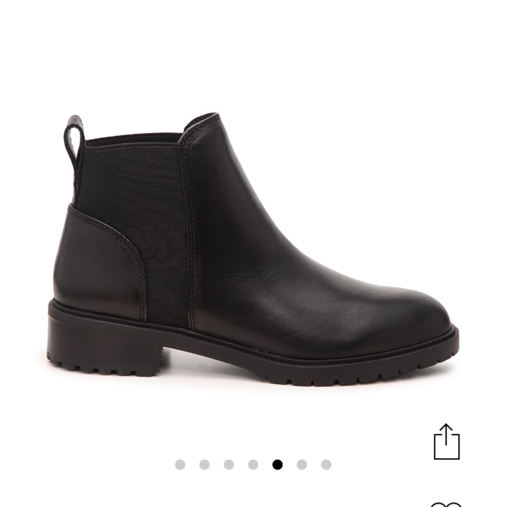 Steve Madden Black Urmi Chelsea Boots